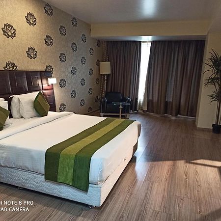 Hotel Patliputra Exotica Patna  Exteriör bild