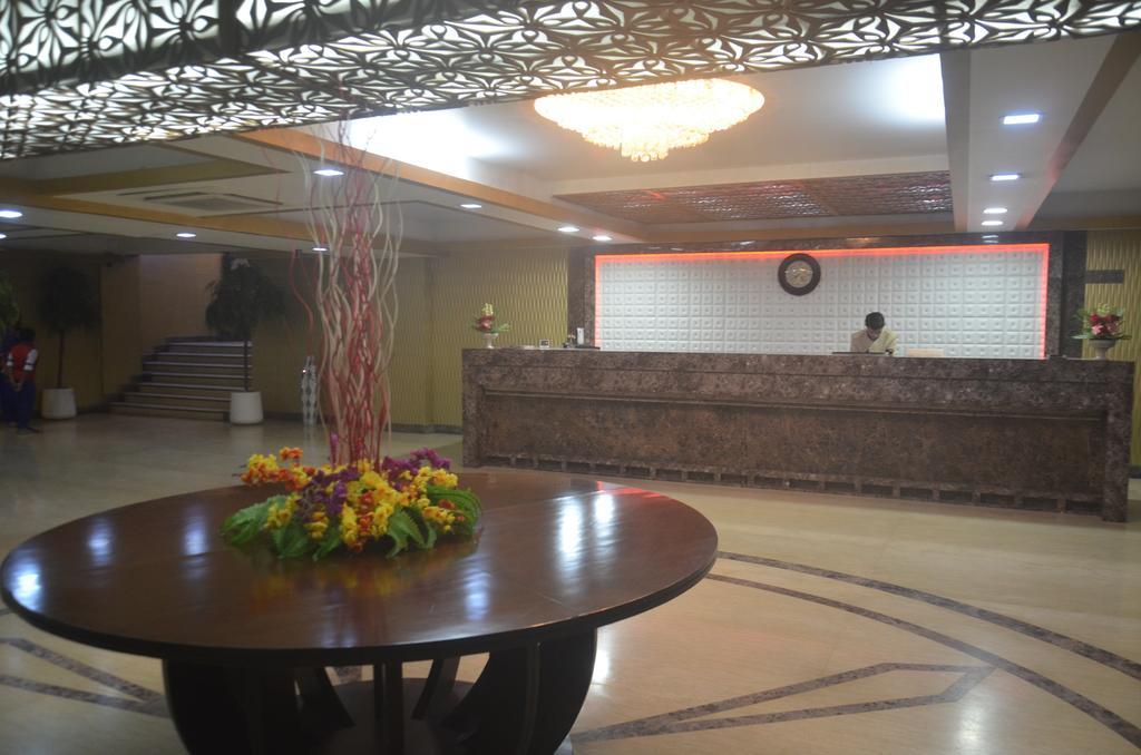 Hotel Patliputra Exotica Patna  Exteriör bild