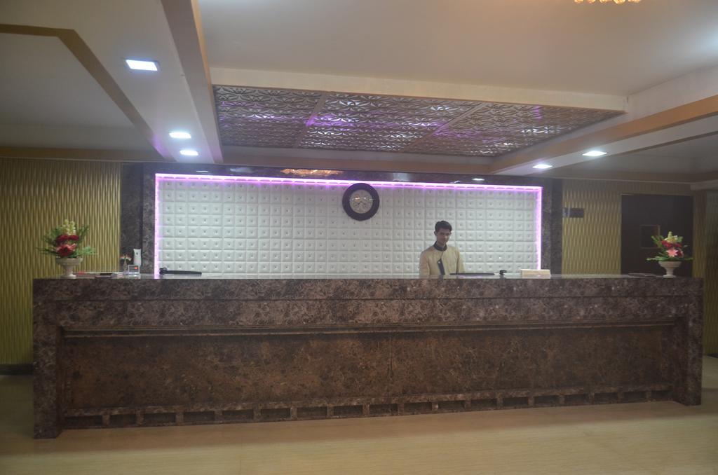 Hotel Patliputra Exotica Patna  Exteriör bild