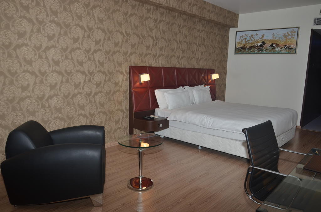 Hotel Patliputra Exotica Patna  Rum bild